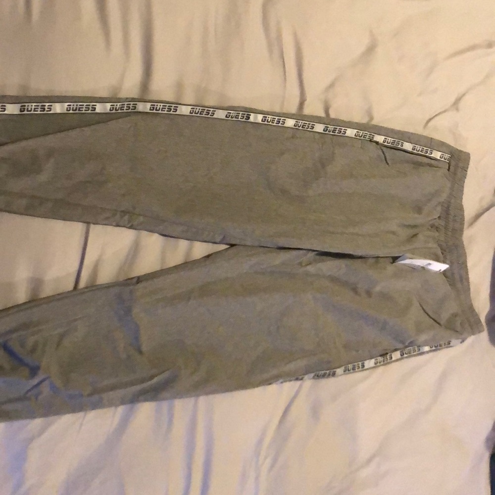 Brand new Guess casual pants